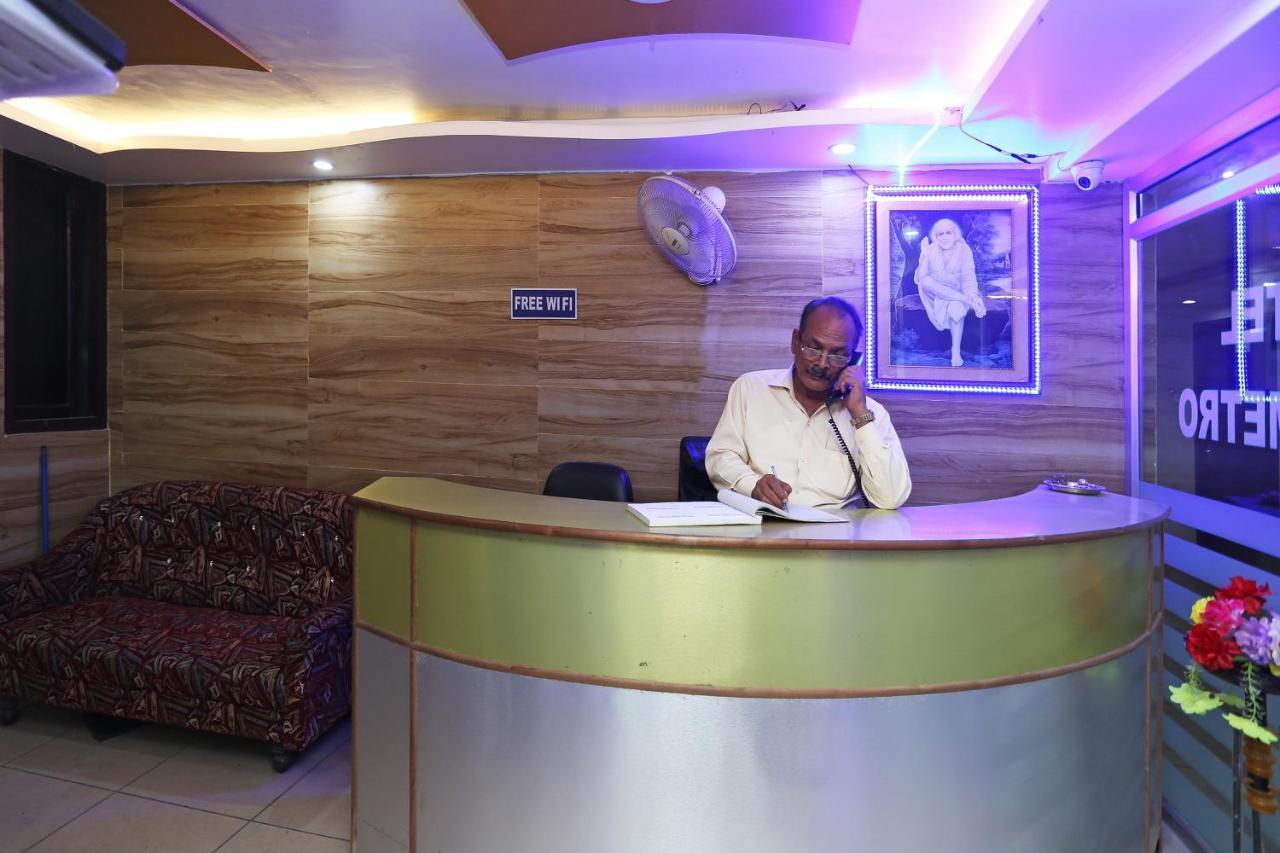 Oyo Hotel New Metro Near Phoenix United Лакхнау Экстерьер фото