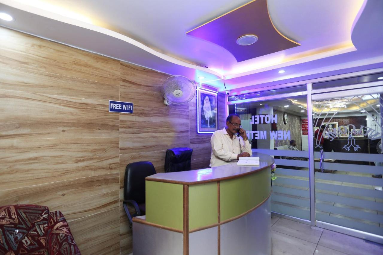 Oyo Hotel New Metro Near Phoenix United Лакхнау Экстерьер фото
